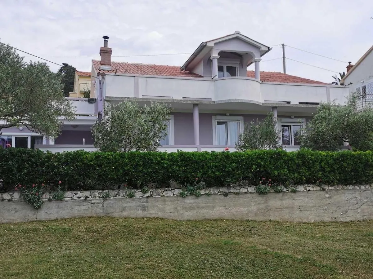 Apartments With A Parking Space Kampor, Rab - 4985