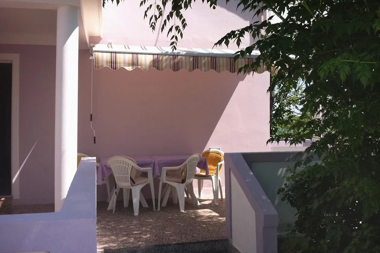 Apartments With A Parking Space Kampor, Rab - 4985 Kampor